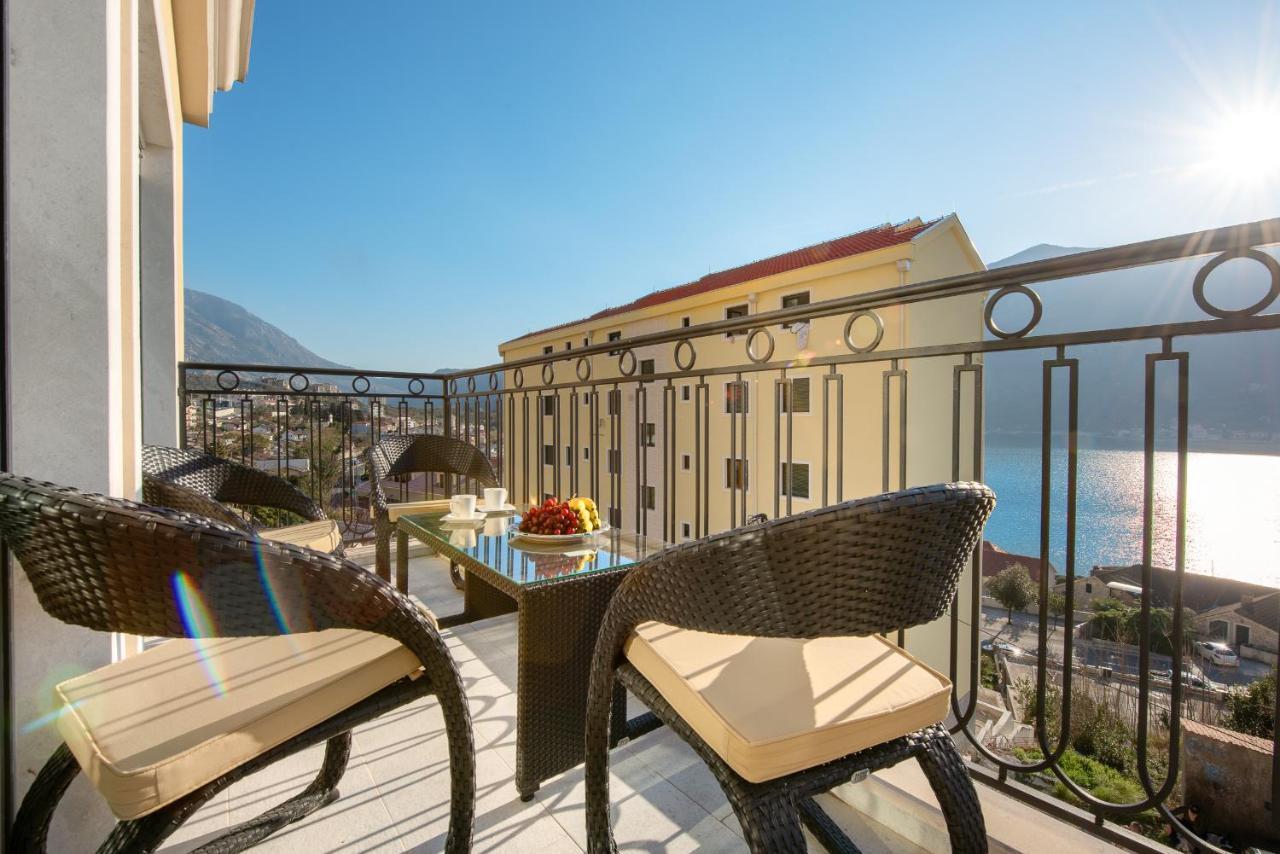 2Montenegro Limeta Apartments With Pool โกตอร์ ภายนอก รูปภาพ
