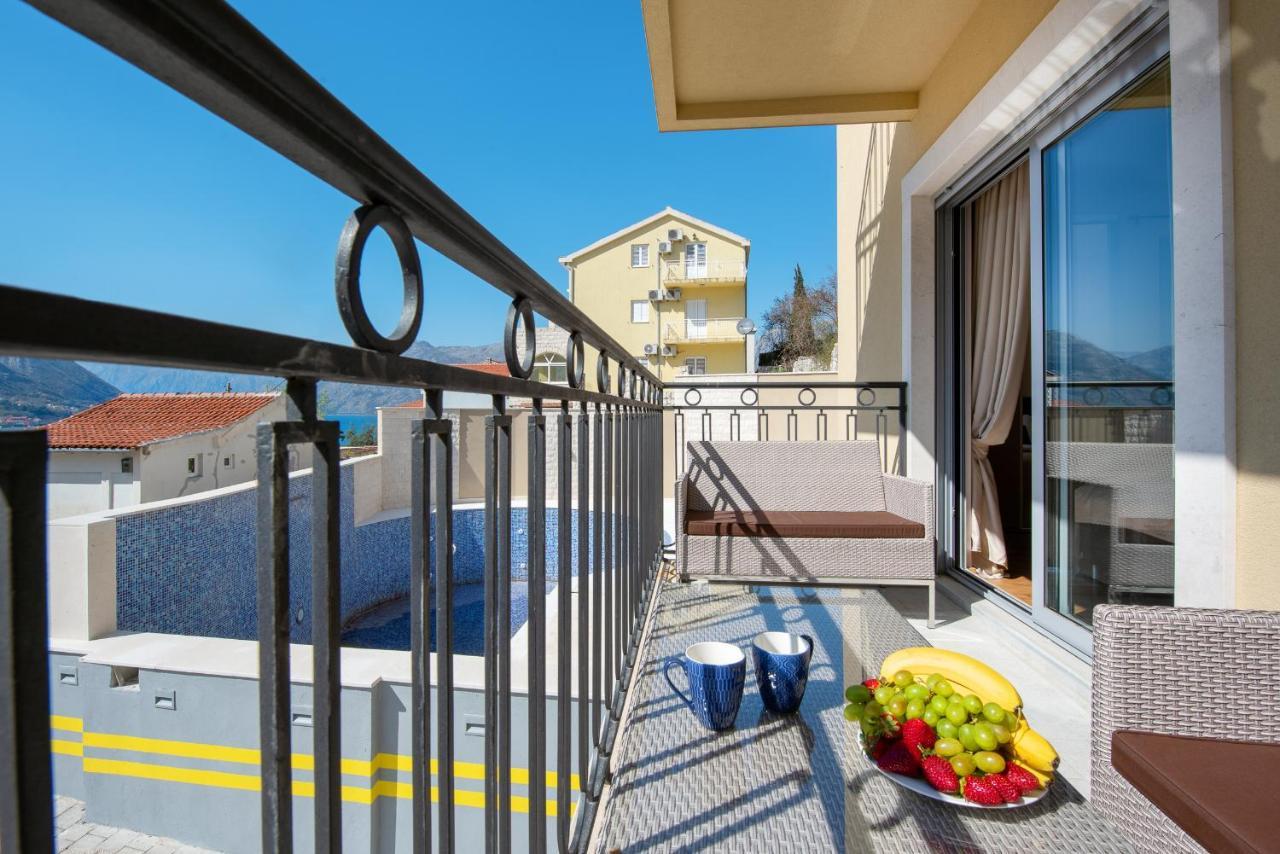 2Montenegro Limeta Apartments With Pool โกตอร์ ภายนอก รูปภาพ