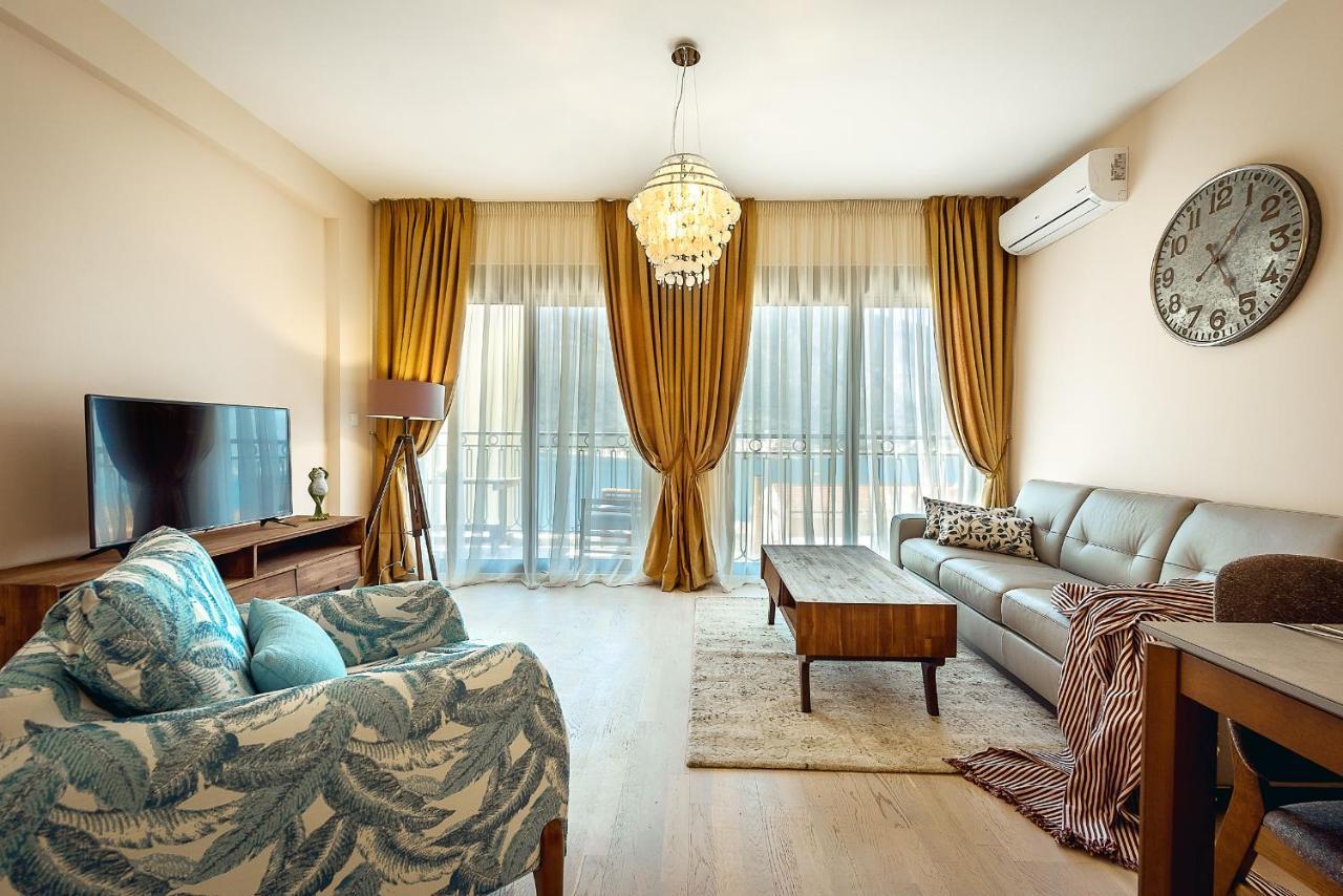 2Montenegro Limeta Apartments With Pool โกตอร์ ภายนอก รูปภาพ